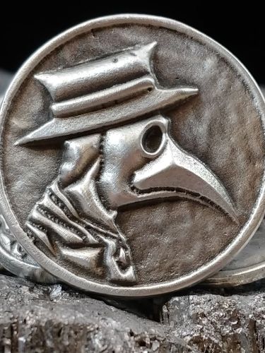 Plague Doctor Lg Button 6pk