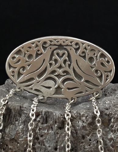Dove Chatelaine