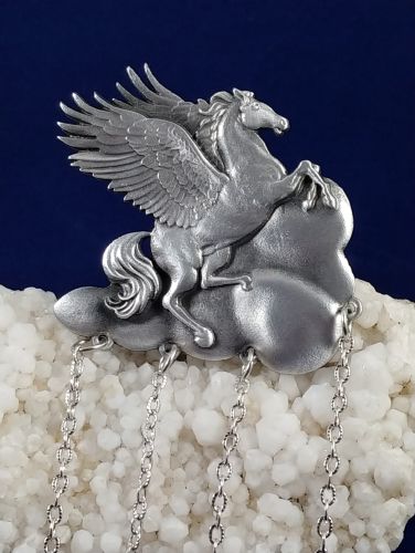 Pegasus Chatelaine